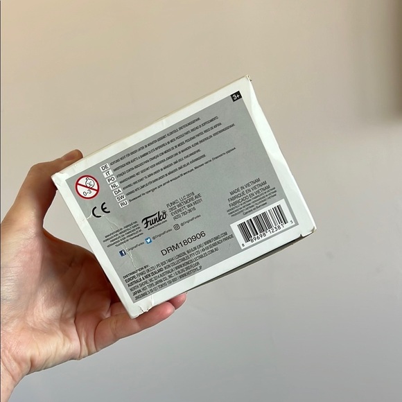 Funko Pop! Animation All Might Vinyl Figure - Picture 5 of 7